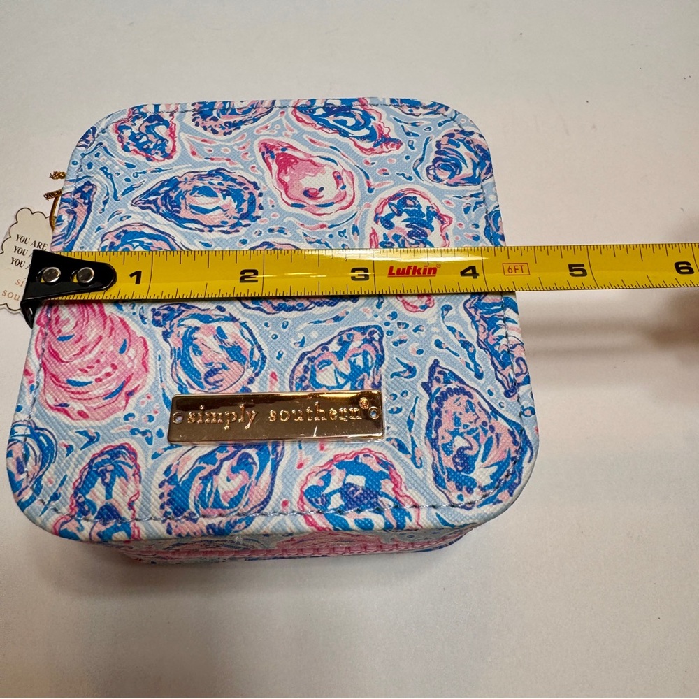 NWT Simply Southern Jewelry Travel Case Box in the "Oyster" print. - Picture 3 of 13